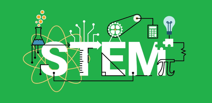 STEM education at EDUPRIZE, hands-on STEM learning, students in STEM classroom