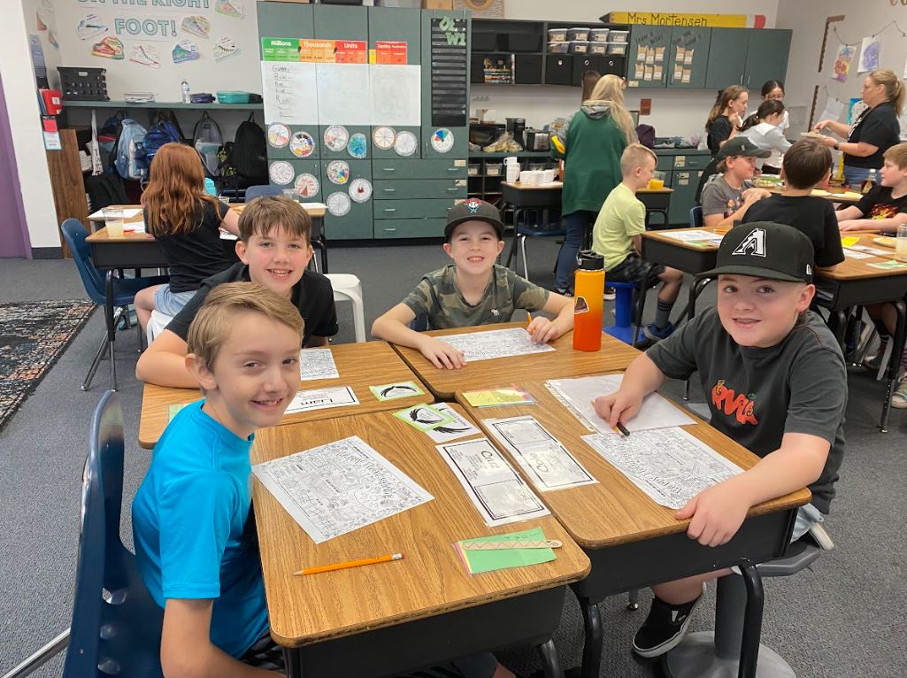 edupprize tops program tech-flexible schedule; students learning in technology-rich edupprize classroom