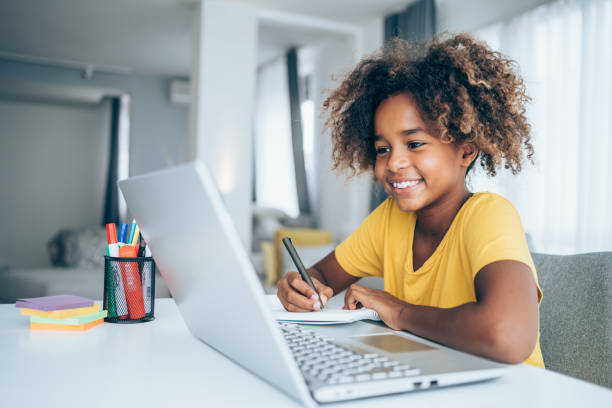 Arizona student learning from home through EDUPRIZE Online platform