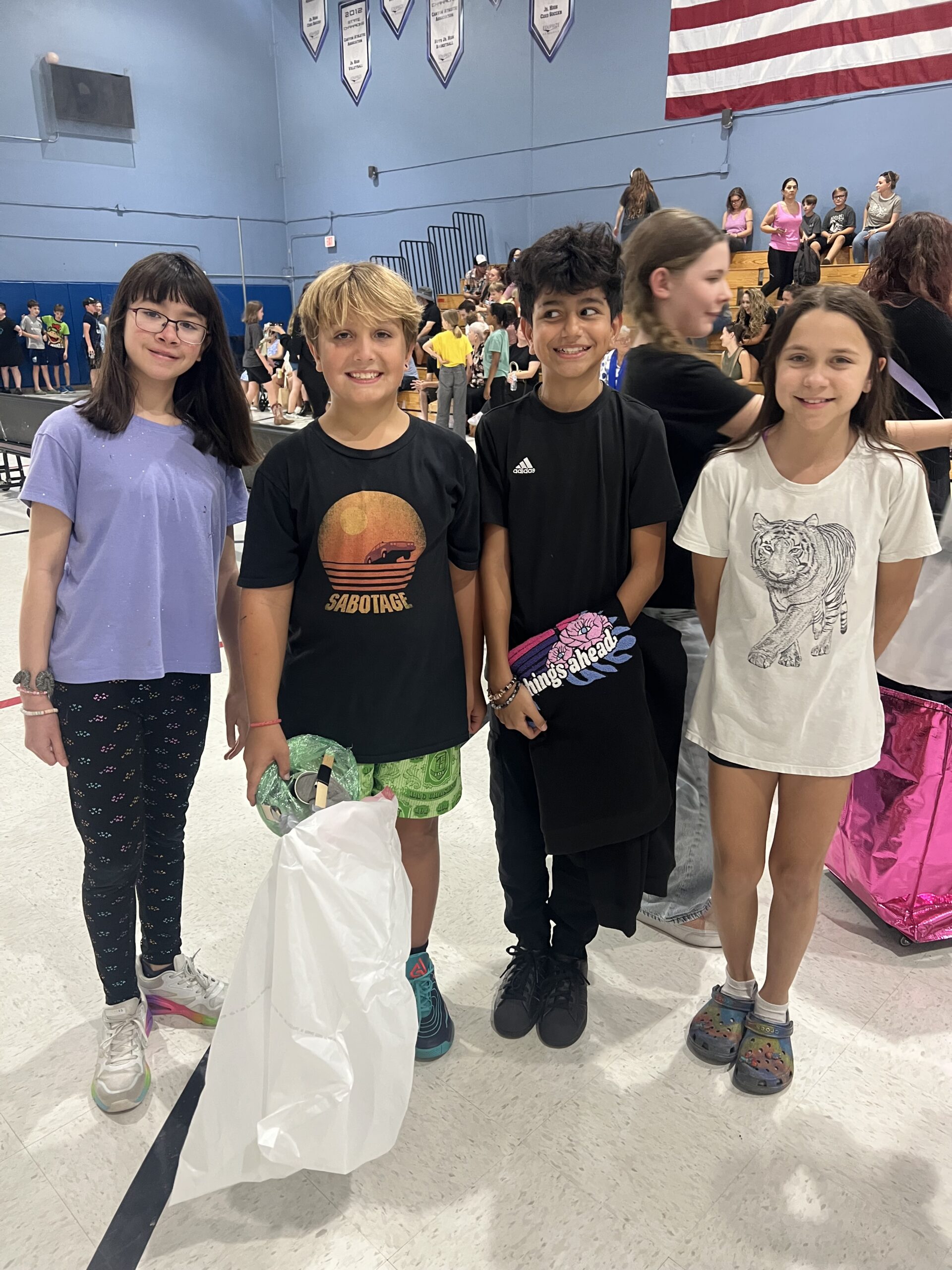 EDUPRIZE 6th Grade students in the classroom